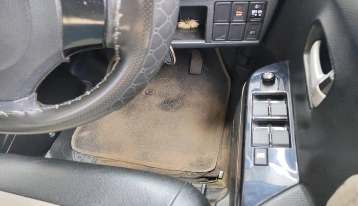 2018 Maruti Wagon R 1.0 VXI AMT, Petrol, Automatic, 55,064 km, interior