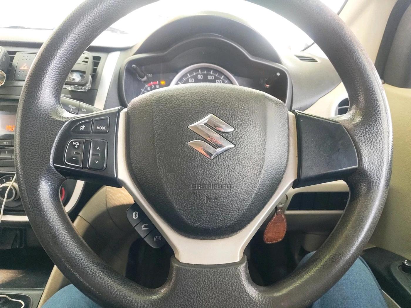 2014 Maruti Celerio ZXI, Petrol, Manual, 1,24,889 km, interior
