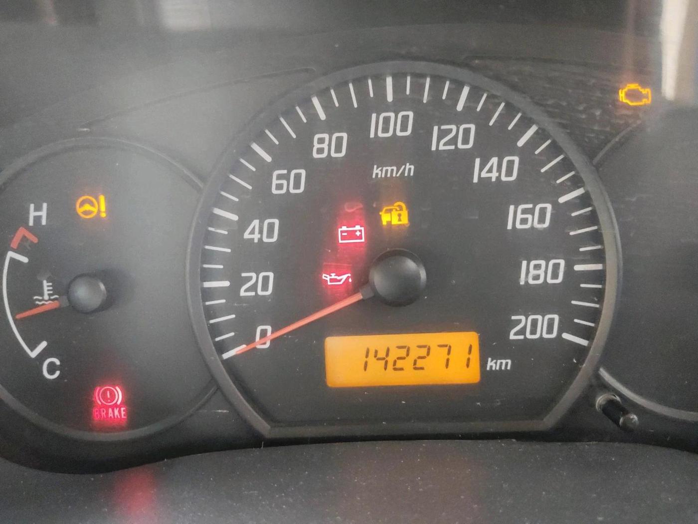 2011 Maruti Swift LXI, CNG, Manual, 1,42,271 km, interior