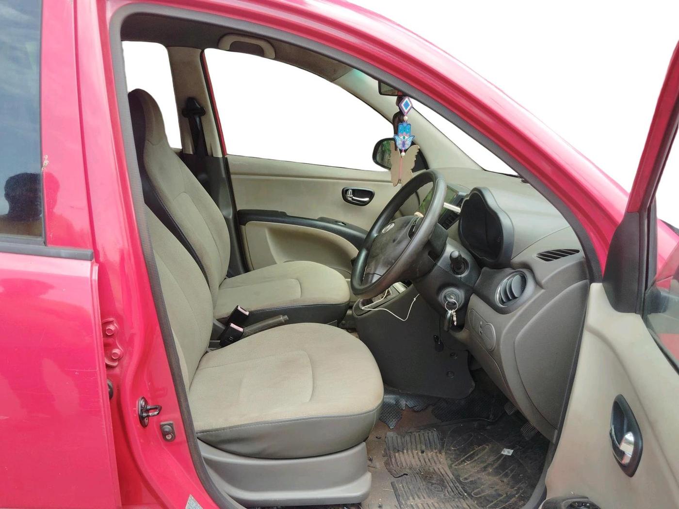 2011 Hyundai i10 SPORTZ 1.2, Petrol, Manual, 1,05,010 km, interior