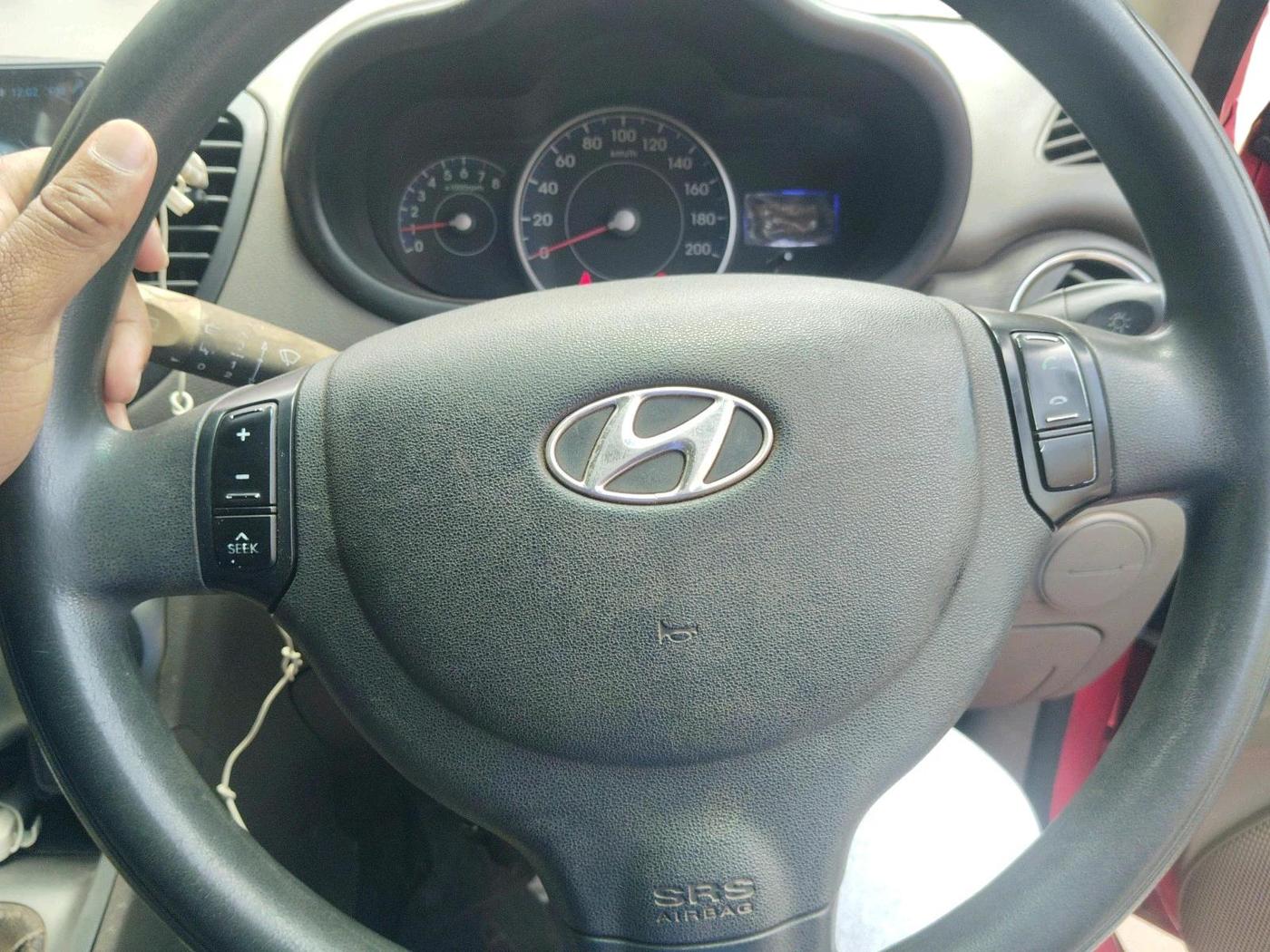 2011 Hyundai i10 SPORTZ 1.2, Petrol, Manual, 1,05,010 km, interior