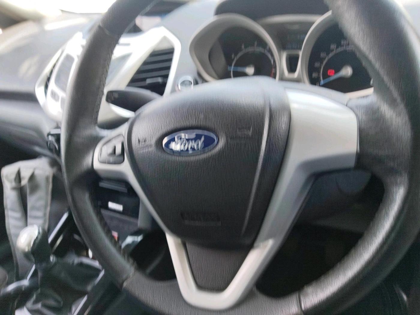 2013 Ford Ecosport TITANIUM 1.0L ECOBOOST (OPT), Petrol, Manual, 57,411 km, interior