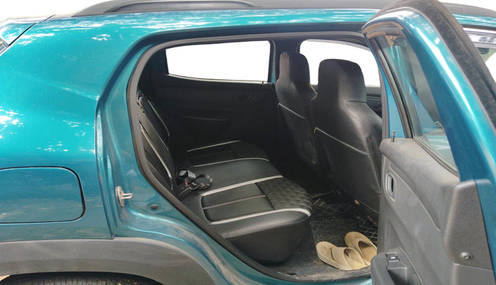 2022 Renault Kwid RXT 1.0 AMT (O), Petrol, Automatic, 8,469 km, interior