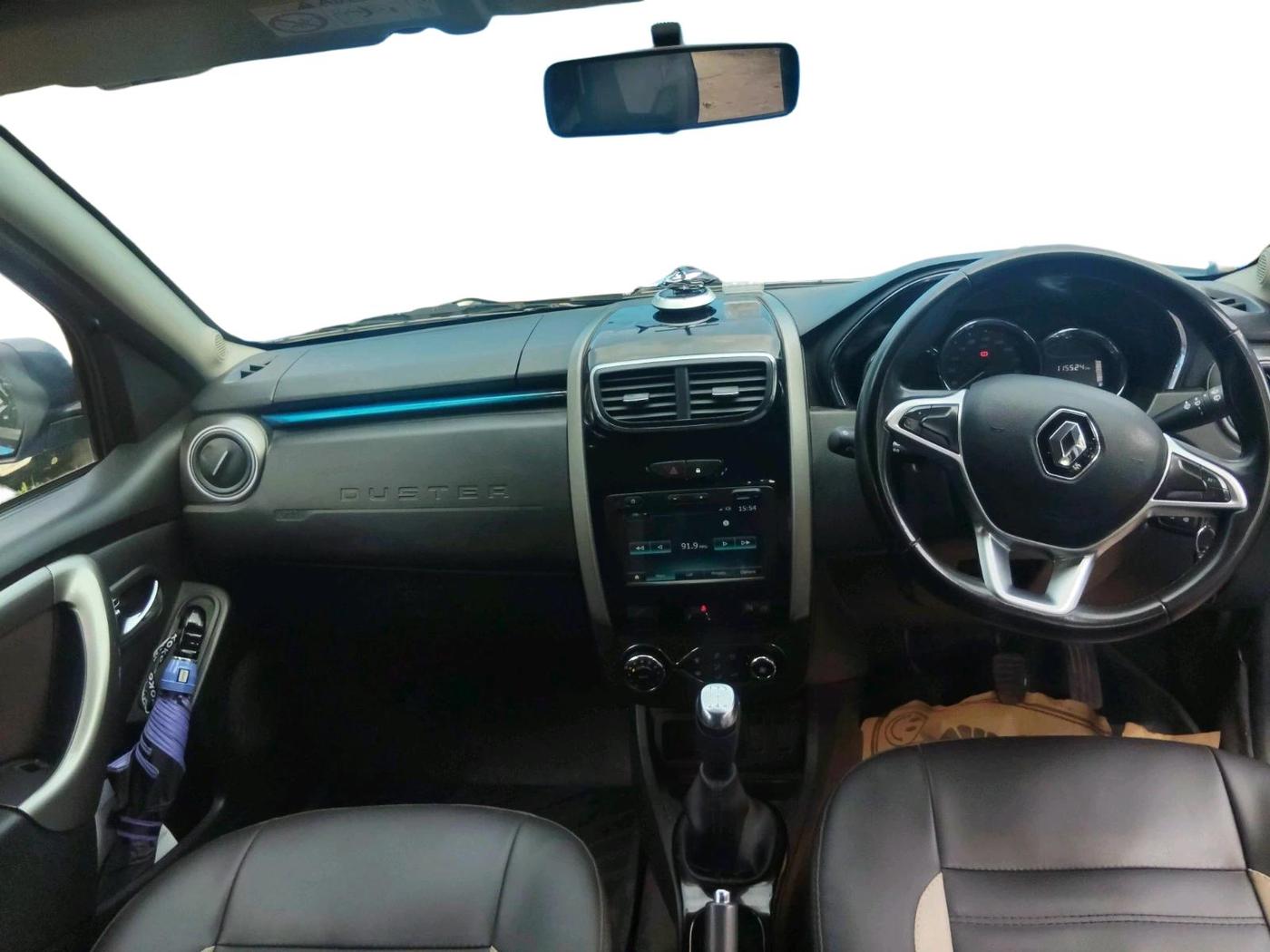 2020 Renault Duster RXZ 1.5 PETROL MT, Petrol, Manual, 1,15,524 km, interior