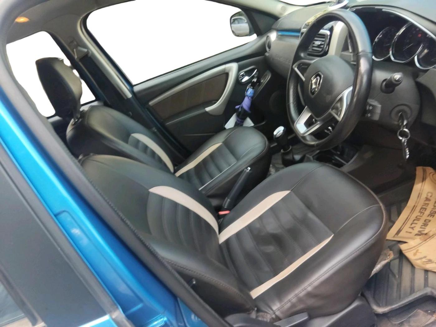 2020 Renault Duster RXZ 1.5 PETROL MT, Petrol, Manual, 1,15,524 km, interior