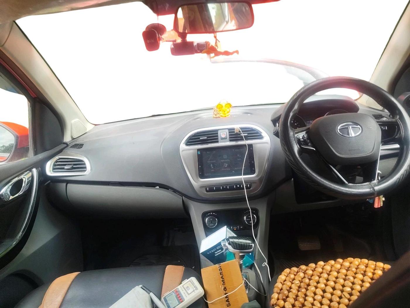 2019 Tata TIGOR XZA PLUS PETROL, Petrol, Automatic, 1,38,128 km, interior