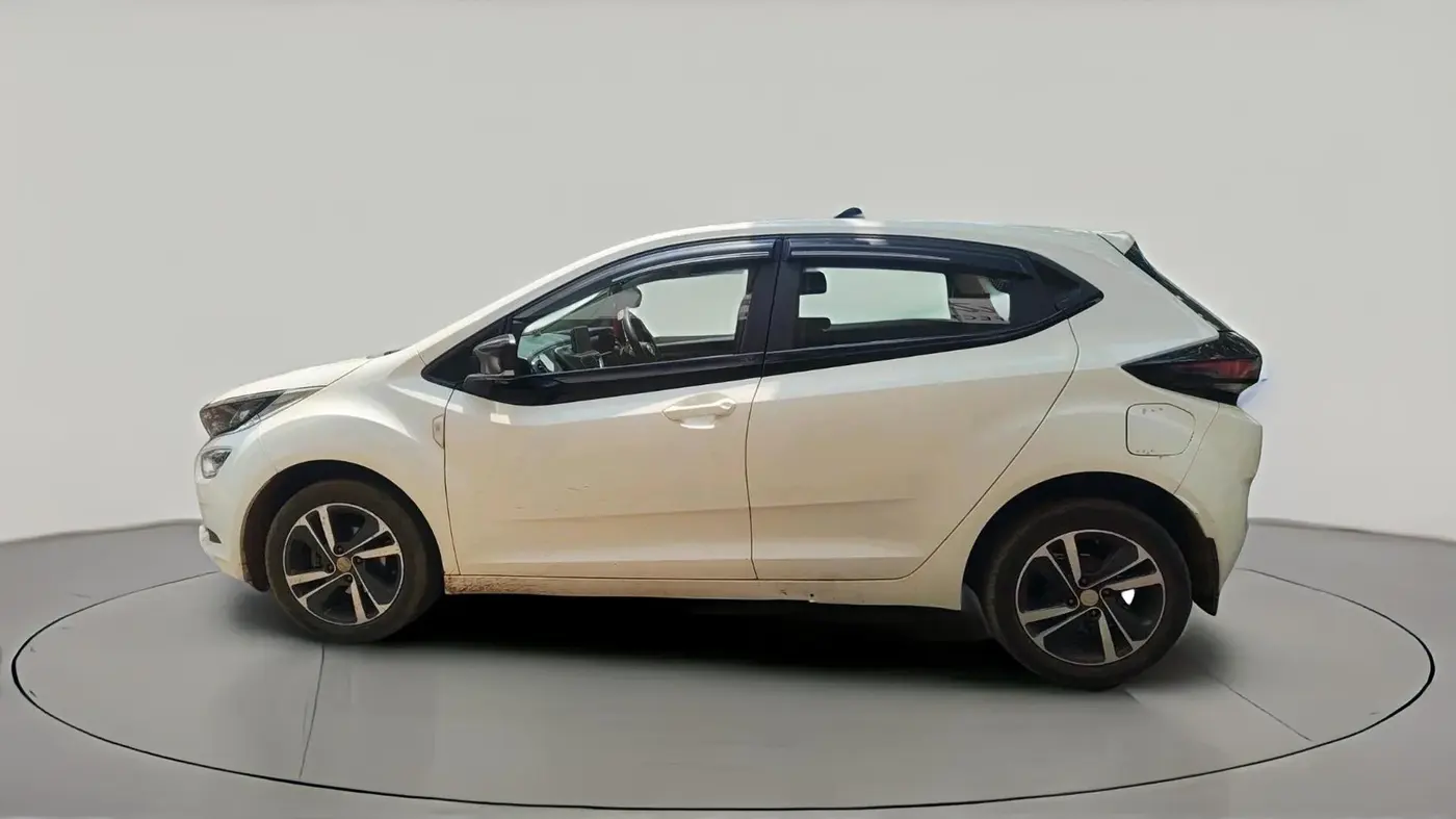 2023 Tata ALTROZ XZ DIESEL, Diesel, Manual, 80,500 km, exterior