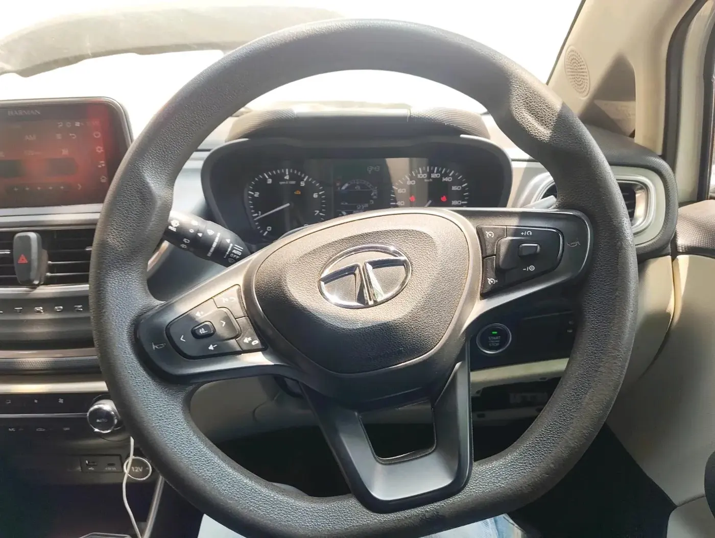 2023 Tata ALTROZ XZ DIESEL, Diesel, Manual, 80,500 km, interior