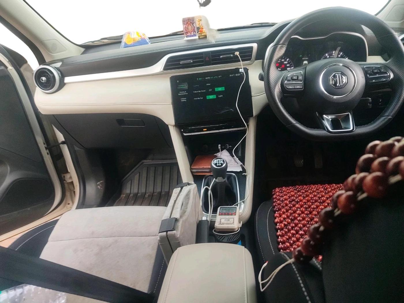 2024 MG ASTOR Sprint 1.5 MT (Ivory), Petrol, Manual, 22,082 km, interior