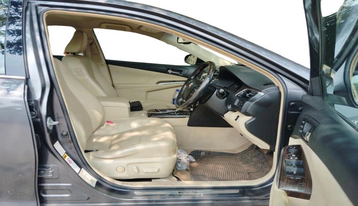 2016 Toyota Camry HYBRID, Hybrid, Automatic, 77,266 km, interior