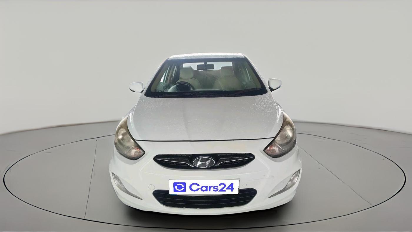 2012 Hyundai Verna FLUIDIC 1.4 VTVT, Petrol, Manual, 1,20,341 km, exterior