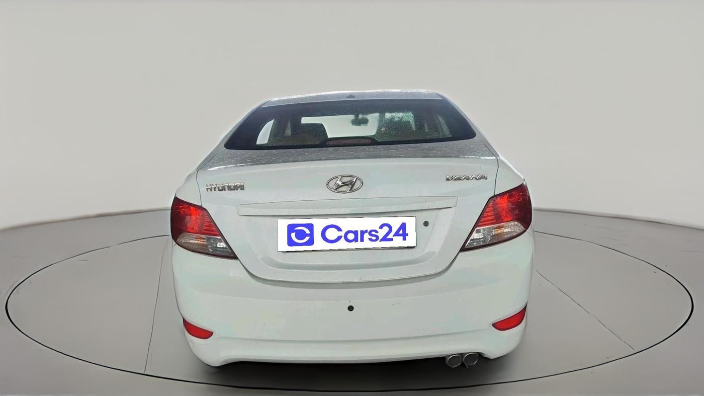 2012 Hyundai Verna FLUIDIC 1.4 VTVT, Petrol, Manual, 1,20,341 km, exterior