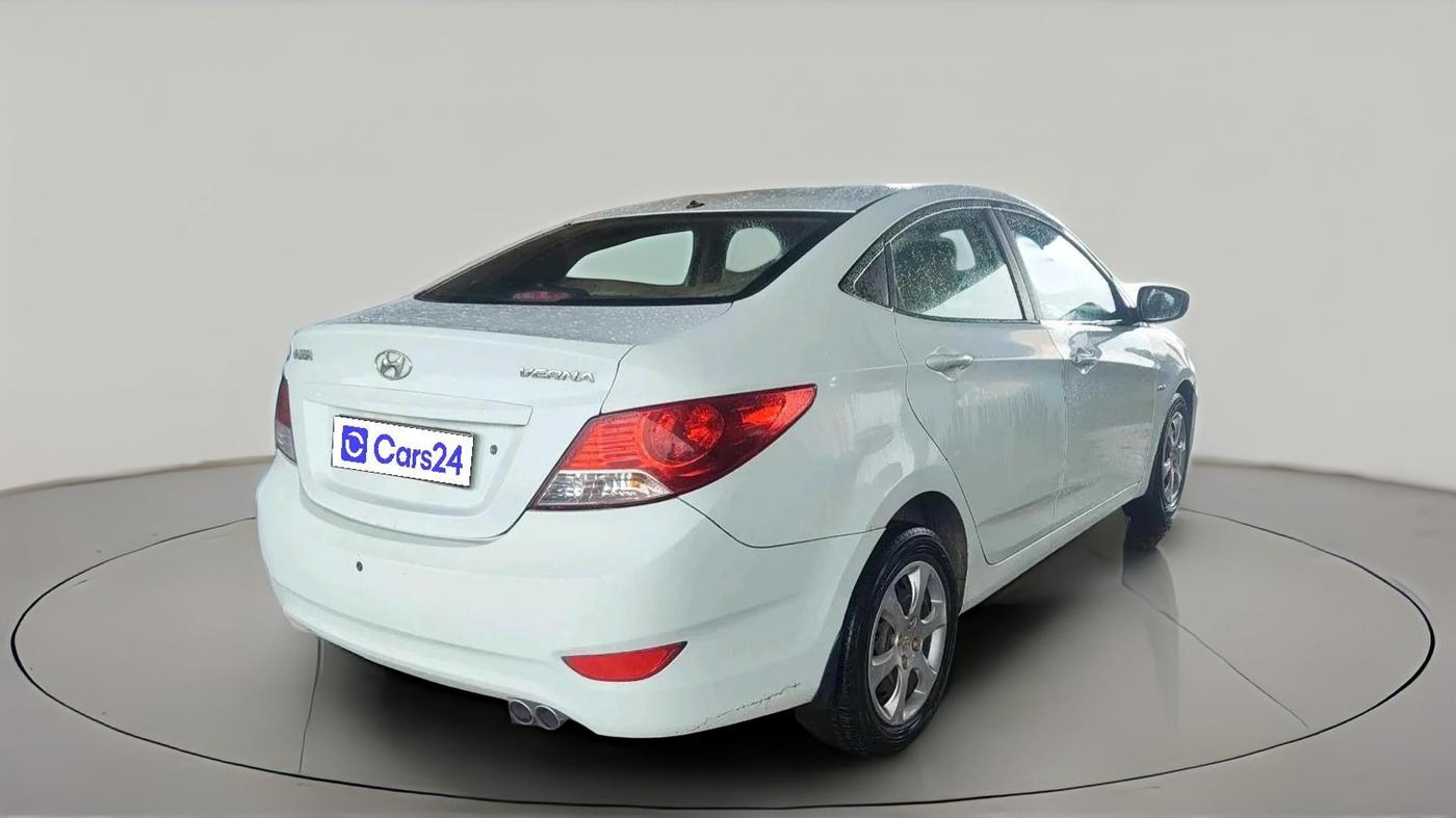 2012 Hyundai Verna FLUIDIC 1.4 VTVT, Petrol, Manual, 1,20,341 km, exterior