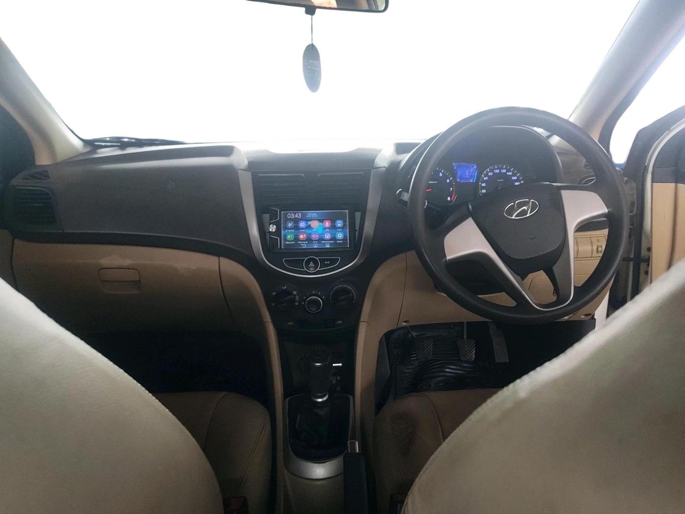 2012 Hyundai Verna FLUIDIC 1.4 VTVT, Petrol, Manual, 1,20,341 km, interior