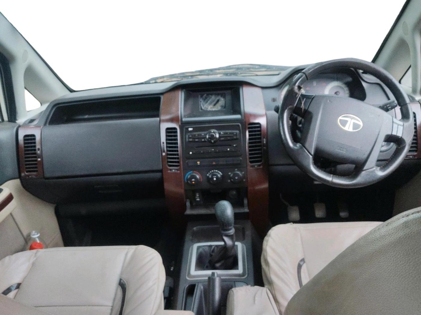 2011 Tata Aria PLEASURE 4X2, Diesel, Manual, 1,50,001 km, interior