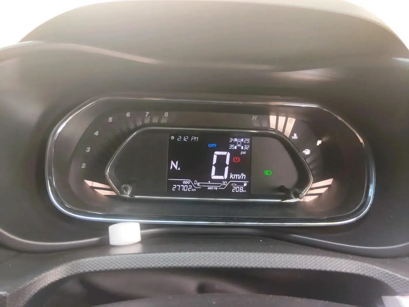 2023 Tata NEXON XZA PLUS SUNROOF PETROL, Petrol, Automatic, 27,702 km, interior