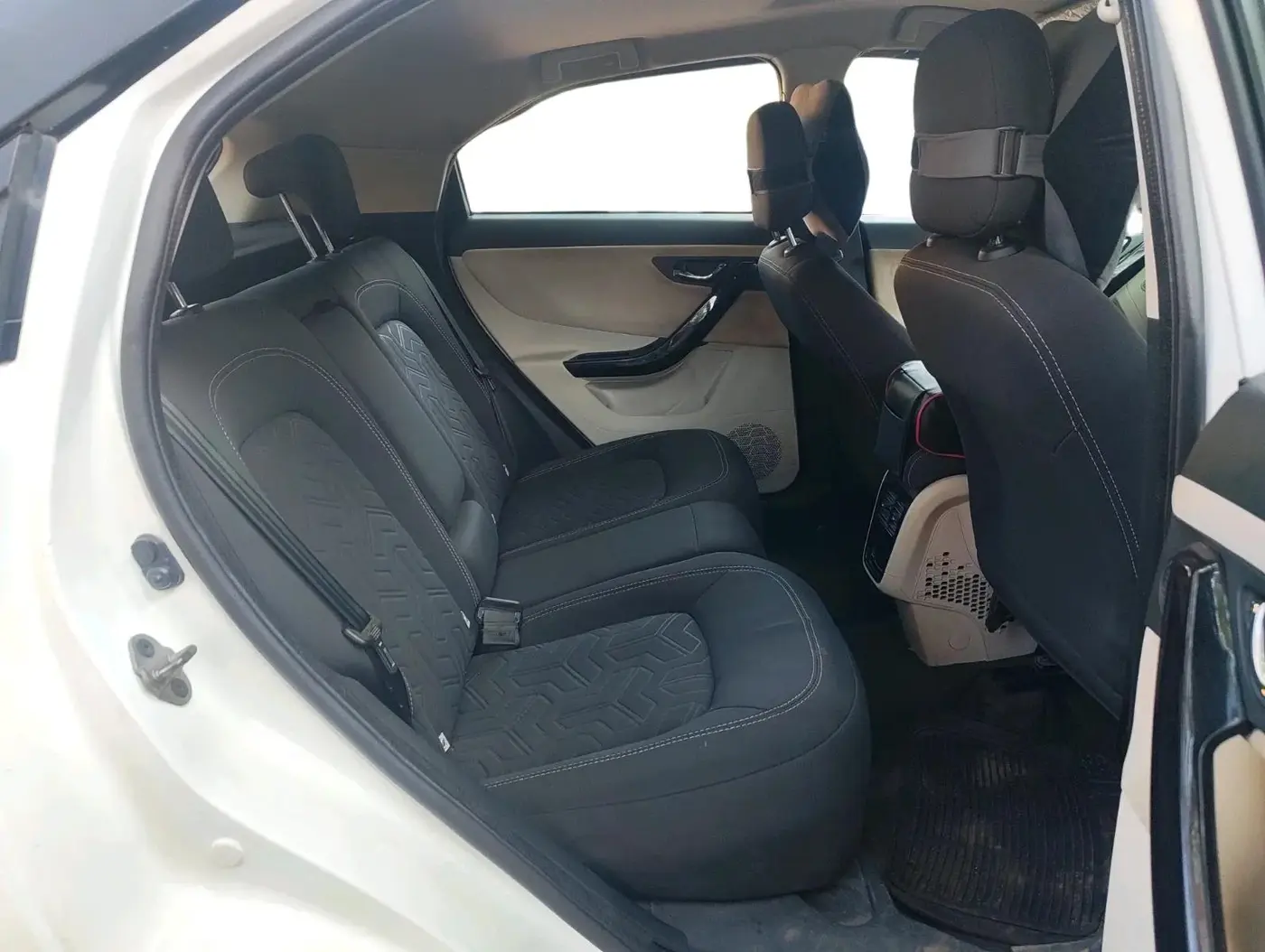 2023 Tata NEXON XZA PLUS SUNROOF PETROL, Petrol, Automatic, 27,702 km, interior