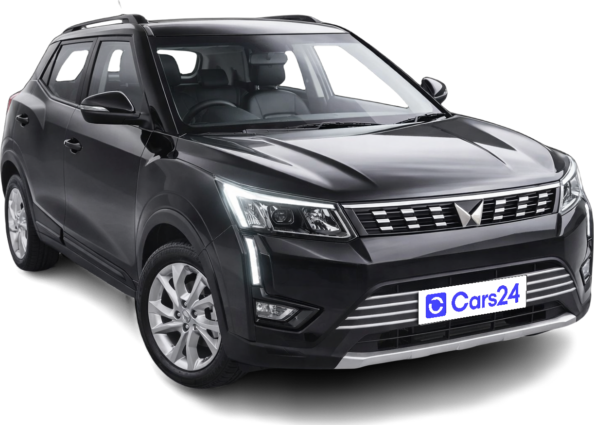 2024 Mahindra XUV300 - SUV - Petrol - Manual - ₹10.50 lakh