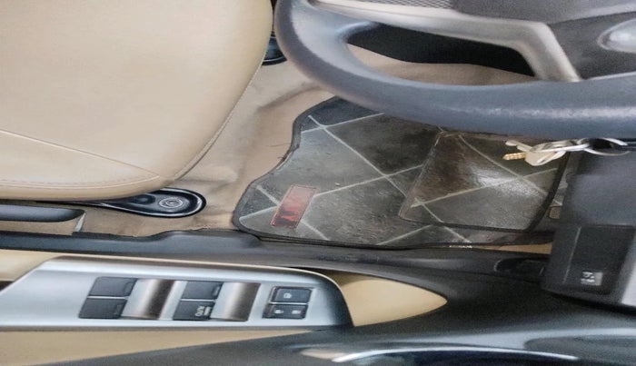 2014 Honda City 1.5L I-VTEC V MT, Petrol, Manual, 95,374 km, interior