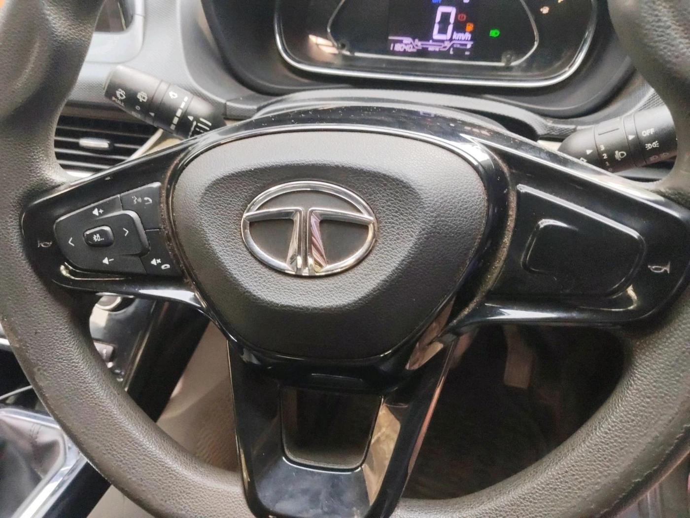 2020 Tata NEXON XZ PLUS PETROL, Petrol, Manual, 1,18,040 km, interior