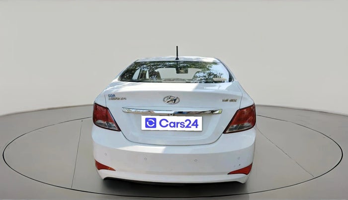 2015 Hyundai Verna FLUIDIC 1.6 CRDI SX, Diesel, Manual, 1,11,916 km, exterior