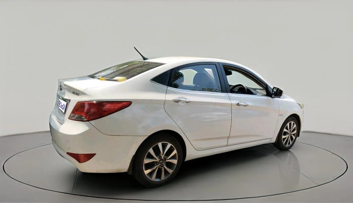 2015 Hyundai Verna FLUIDIC 1.6 CRDI SX, Diesel, Manual, 1,11,916 km, exterior