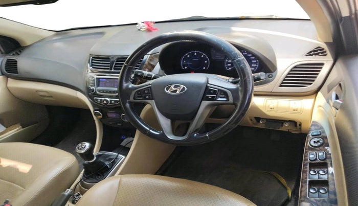 2015 Hyundai Verna FLUIDIC 1.6 CRDI SX, Diesel, Manual, 1,11,916 km, interior