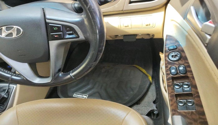 2015 Hyundai Verna FLUIDIC 1.6 CRDI SX, Diesel, Manual, 1,11,916 km, interior