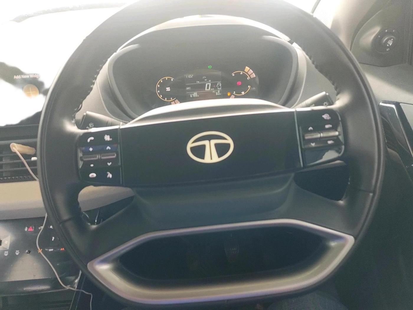 2025 Tata Curvv Creative S 1.2 Petrol 6MT, Petrol, Manual, 6,799 km, interior