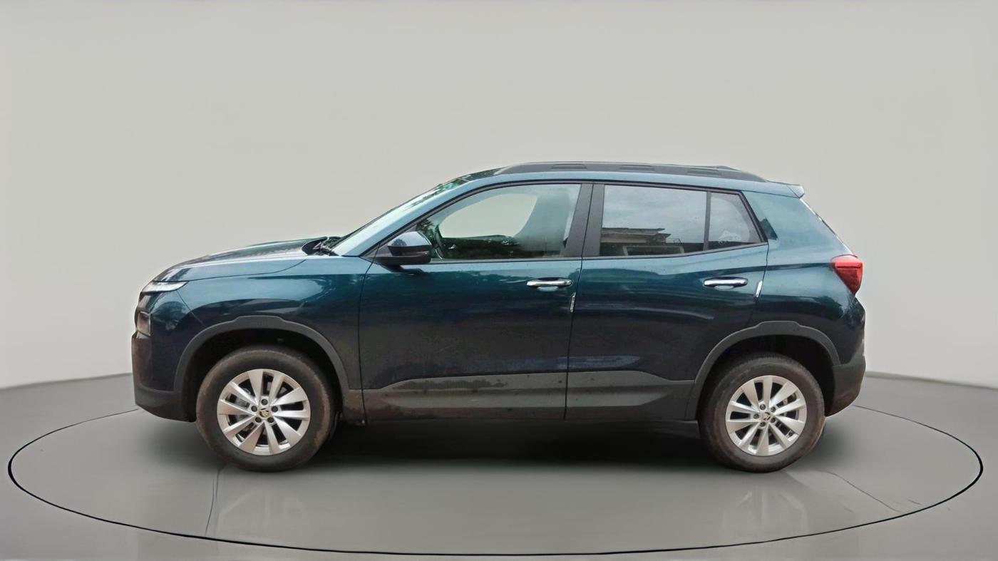 2025 Skoda Kylaq Signature Plus AT, Petrol, Automatic, 6,688 km, exterior