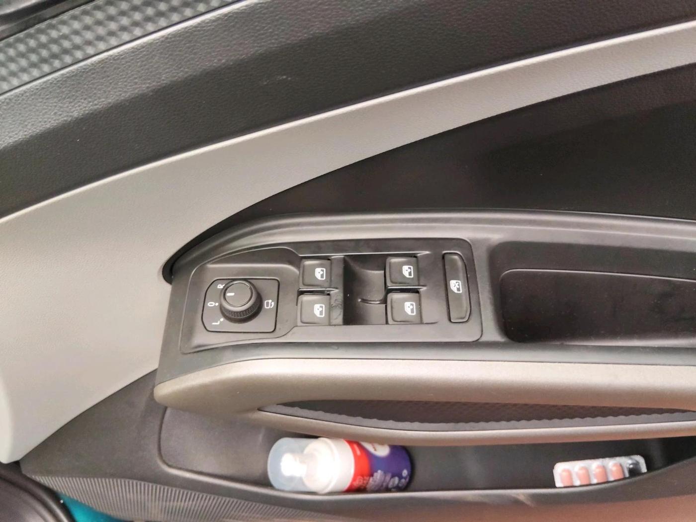 2025 Skoda Kylaq Signature Plus AT, Petrol, Automatic, 6,688 km, interior