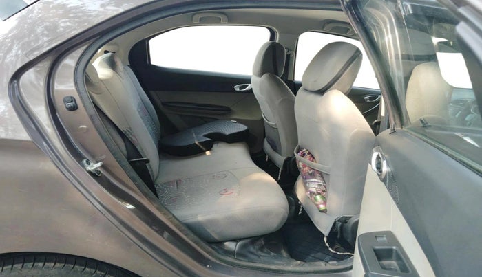 2017 Tata Tiago XZ PETROL, Petrol, Manual, 95,934 km, interior