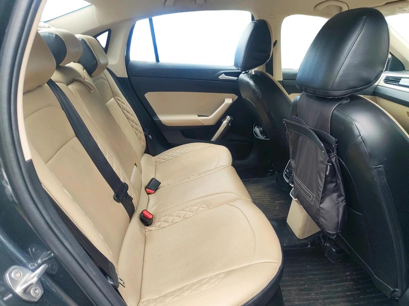 2023 Volkswagen VIRTUS HIGHLINE TSI 1.0 MT, Petrol, Manual, 42,775 km, interior