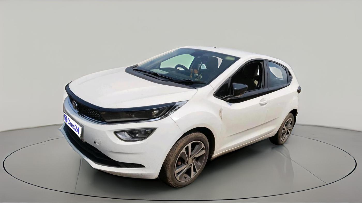 2023 Tata ALTROZ XZ DIESEL, Diesel, Manual, 1,35,514 km, exterior