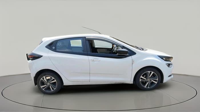2023 Tata ALTROZ XZ DIESEL, Diesel, Manual, 1,35,514 km, exterior