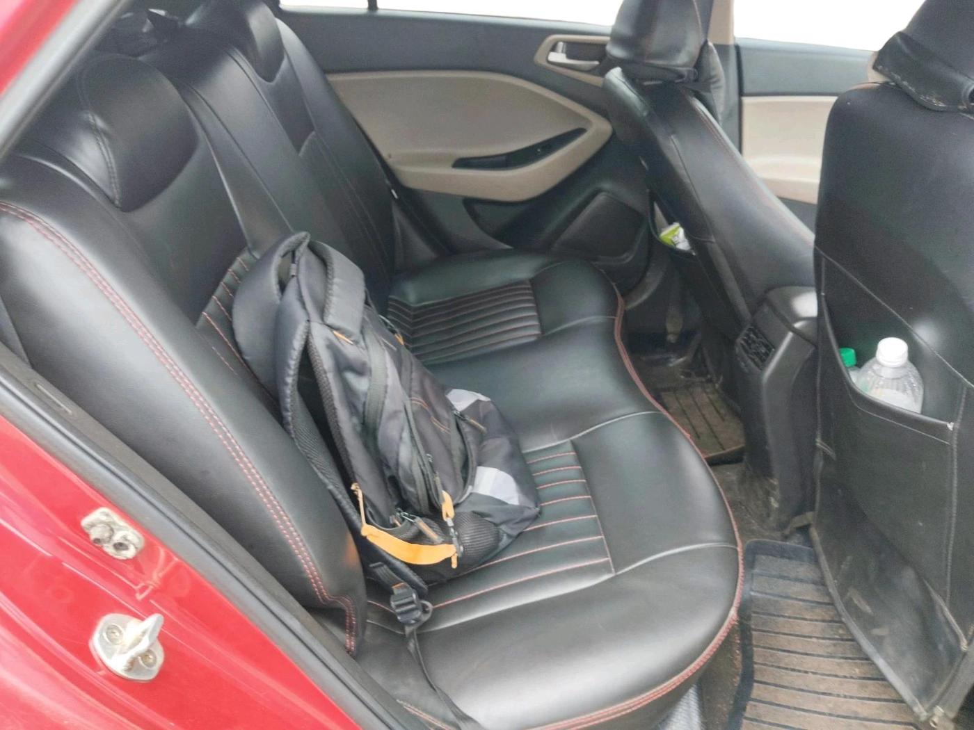 2016 Hyundai Elite i20 SPORTZ 1.2, Petrol, Manual, 1,05,922 km, interior