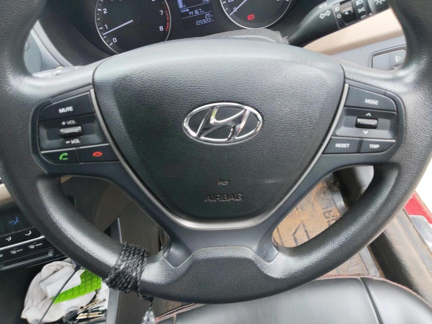 2016 Hyundai Elite i20 SPORTZ 1.2, Petrol, Manual, 1,05,922 km, interior