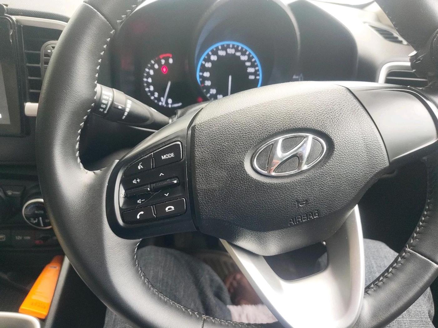 2022 Hyundai VENUE S Plus 1.2 Petrol MT, Petrol, Manual, 22,246 km, interior