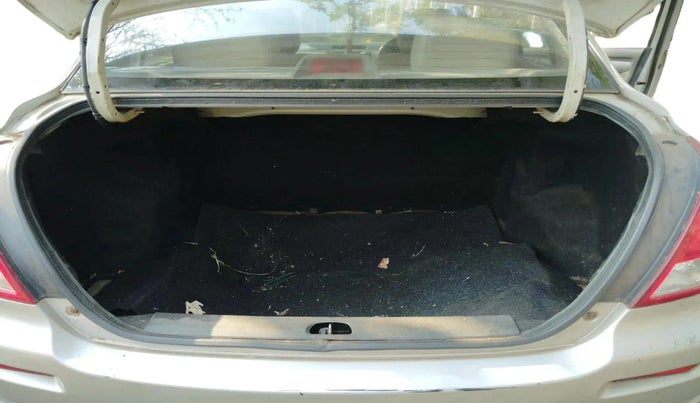 2009 Maruti Swift Dzire ZXI 1.3, Petrol, Manual, 92,339 km, exterior