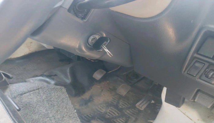 2014 Maruti Eeco 5 STR WITH A/C+HTR, Petrol, Manual, 78,463 km, interior