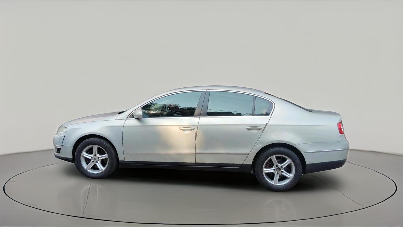 2009 Volkswagen Passat HIGHLINE DSG, Diesel, Automatic, 1,57,819 km, exterior