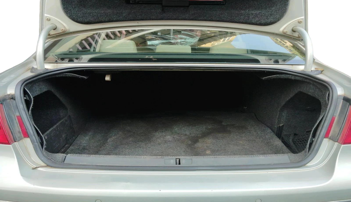 2009 Volkswagen Passat HIGHLINE DSG, Diesel, Automatic, 1,57,819 km, exterior