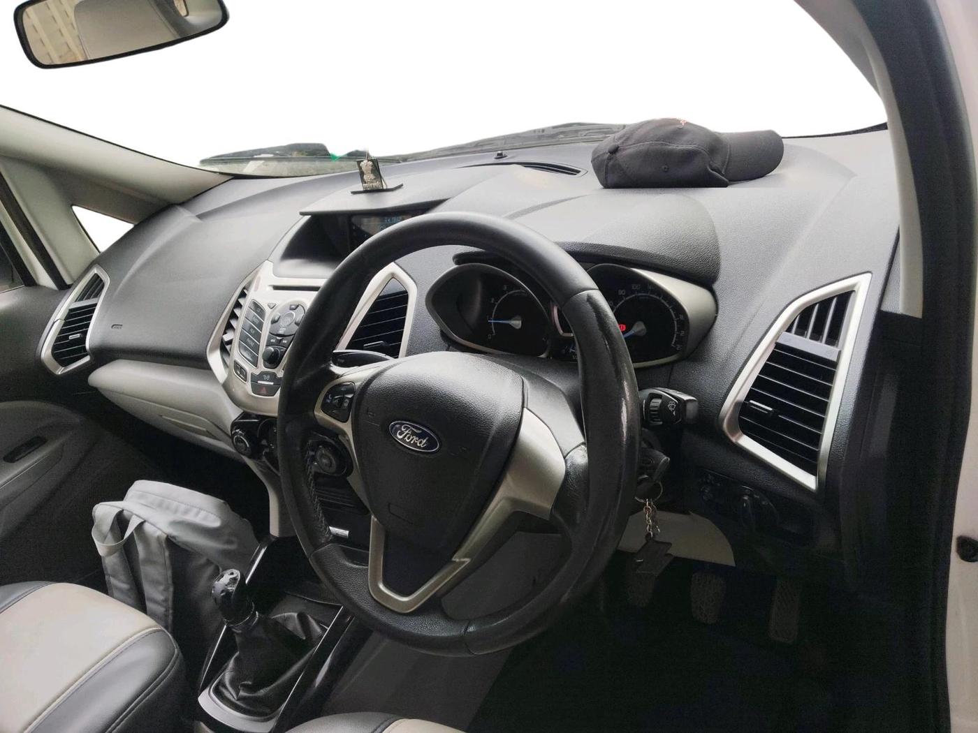 2015 Ford Ecosport TITANIUM 1.5L PETROL, Petrol, Manual, 1,10,218 km, interior