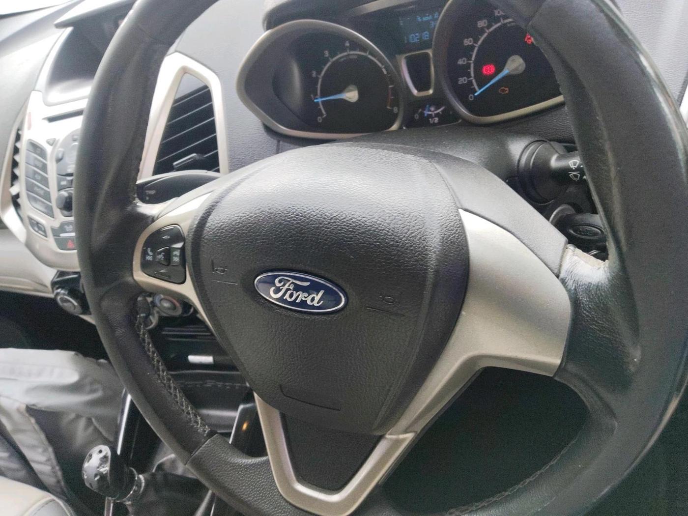 2015 Ford Ecosport TITANIUM 1.5L PETROL, Petrol, Manual, 1,10,218 km, interior