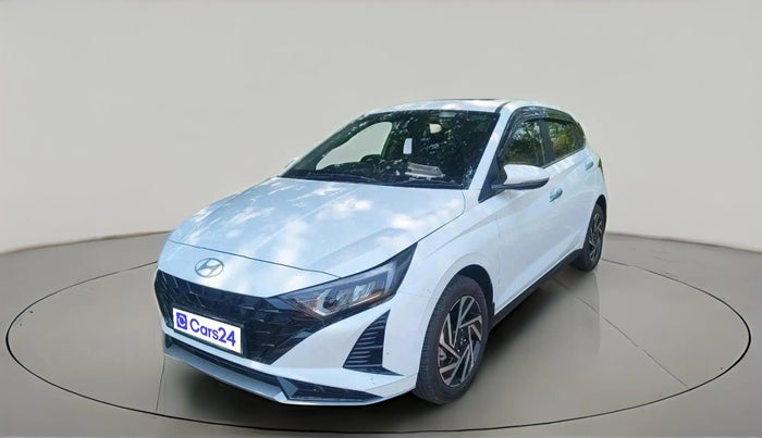 2025 Hyundai NEW I20 ASTA (O) 1.2 IVT, Petrol, Automatic, 7,331 km, exterior