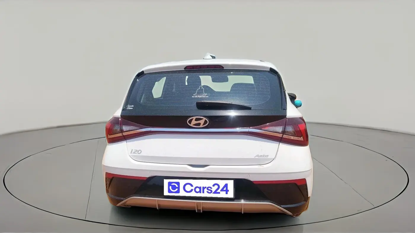 2025 Hyundai NEW I20 ASTA (O) 1.2 IVT, Petrol, Automatic, 7,331 km, exterior
