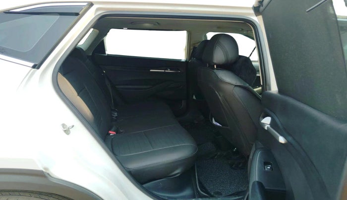 2025 KIA SELTOS HTK (O) 1.5 Diesel, Diesel, Manual, 21,924 km, interior