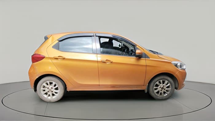 2016 Tata Tiago XZ PETROL, Petrol, Manual, 1,79,274 km, exterior