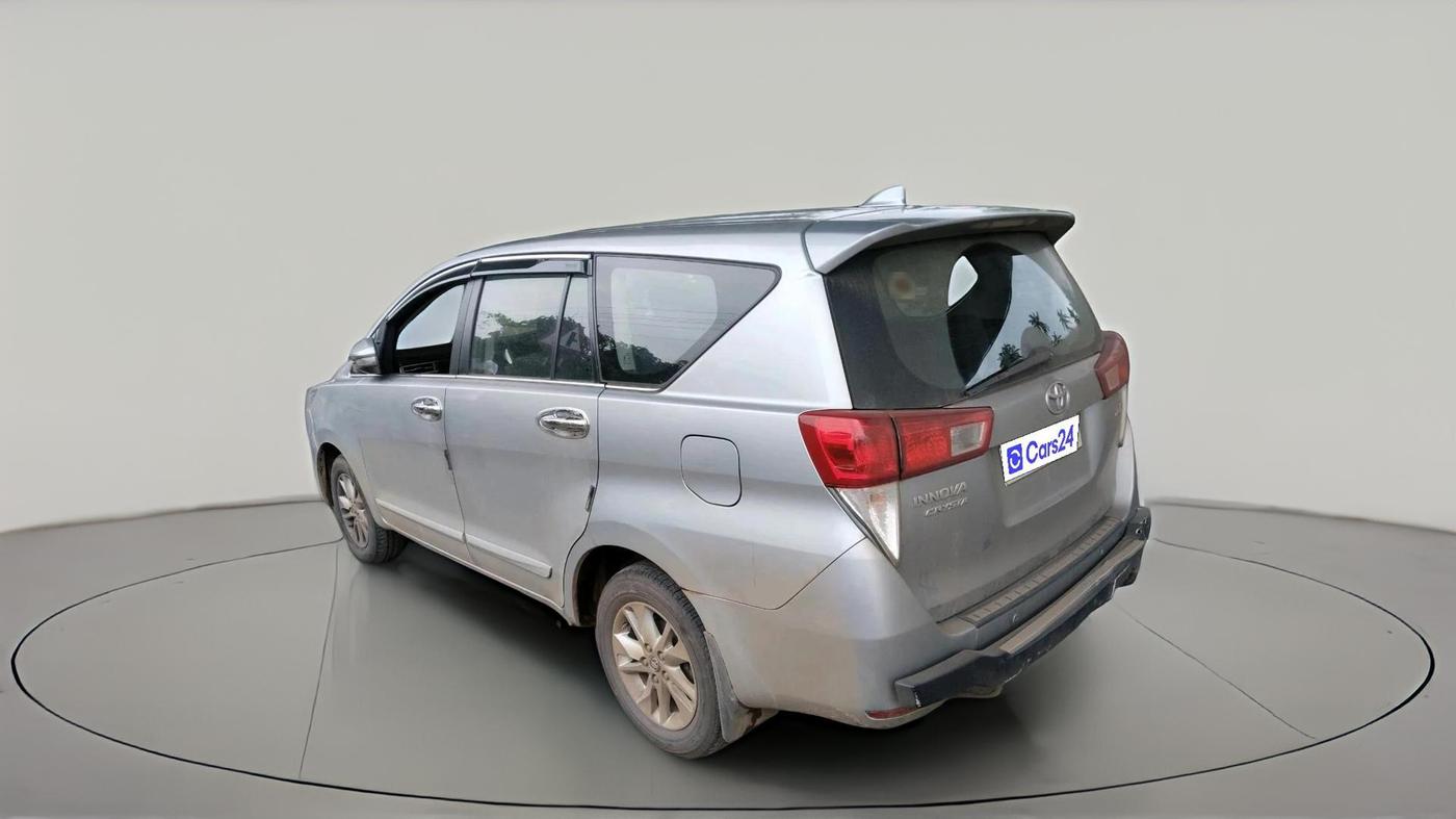 2018 Toyota Innova Crysta 2.4 VX 8 STR, Diesel, Manual, 2,34,180 km, exterior