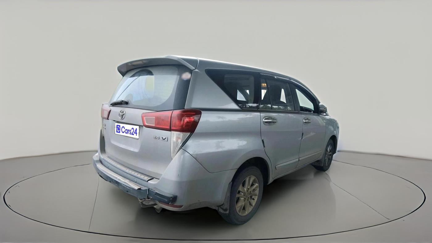 2018 Toyota Innova Crysta 2.4 VX 8 STR, Diesel, Manual, 2,34,180 km, exterior